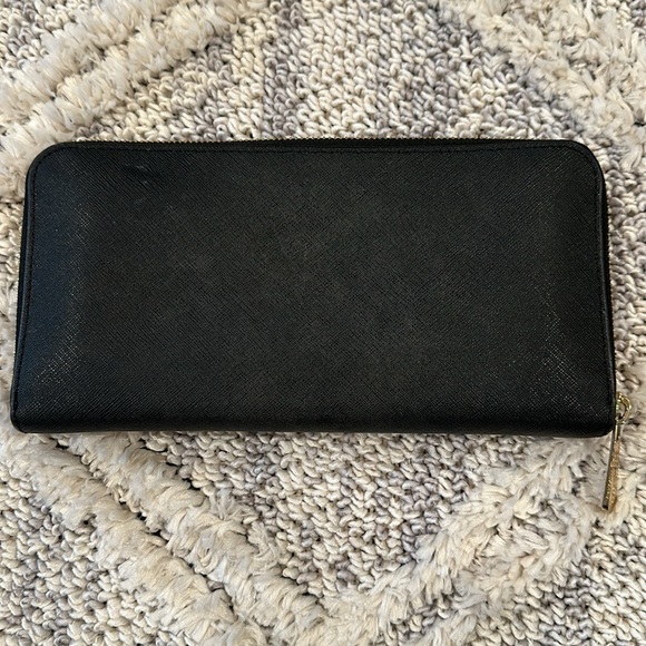Michael Kors large wallet - Picture 2 of 4